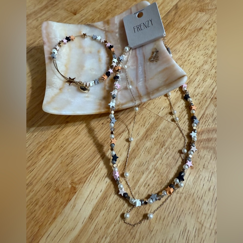 Frenzy Necklace Bracelet Star set